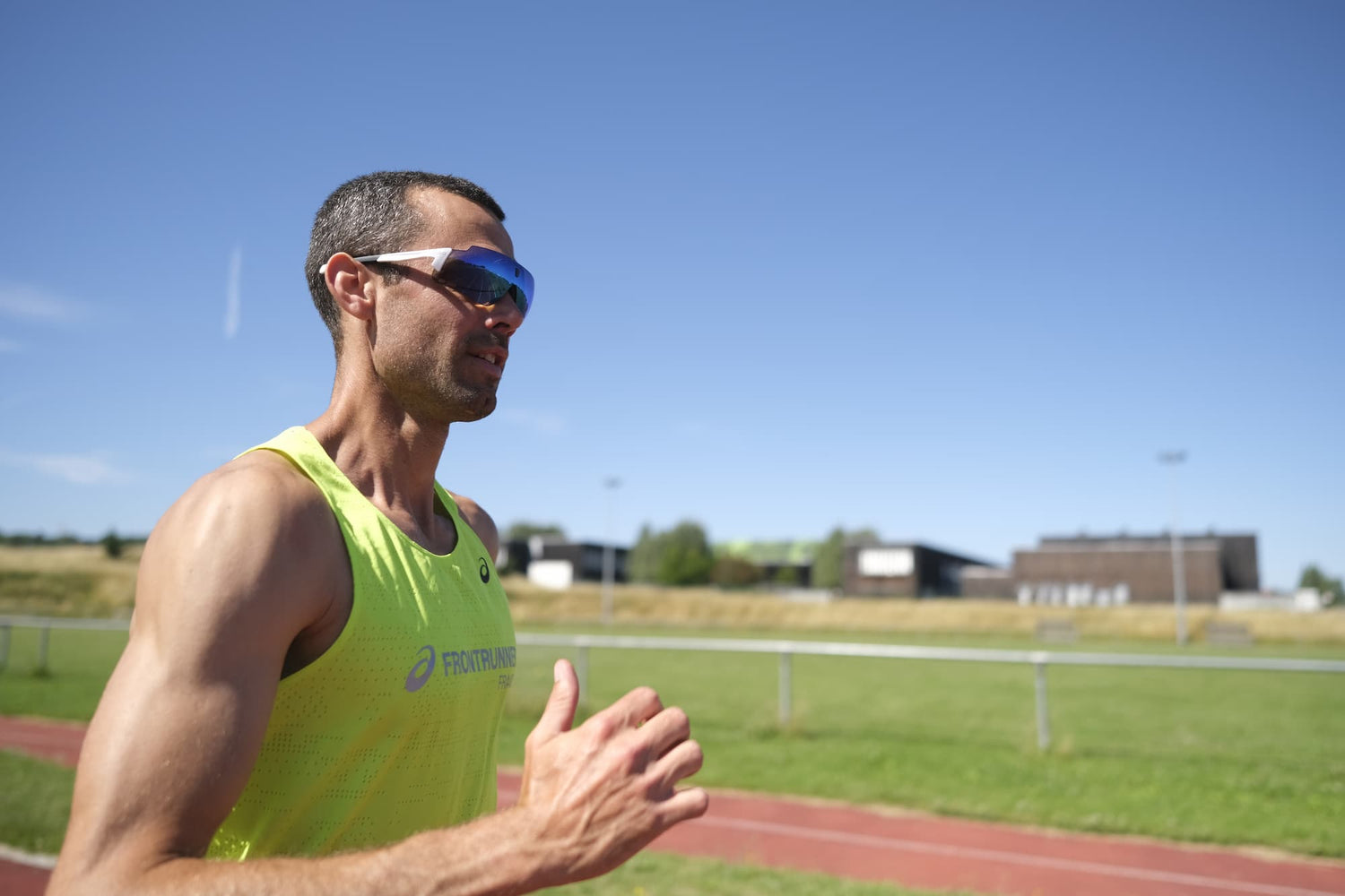 Finalmente ho completato il mio Yasso 800s con gli occhiali ENGO